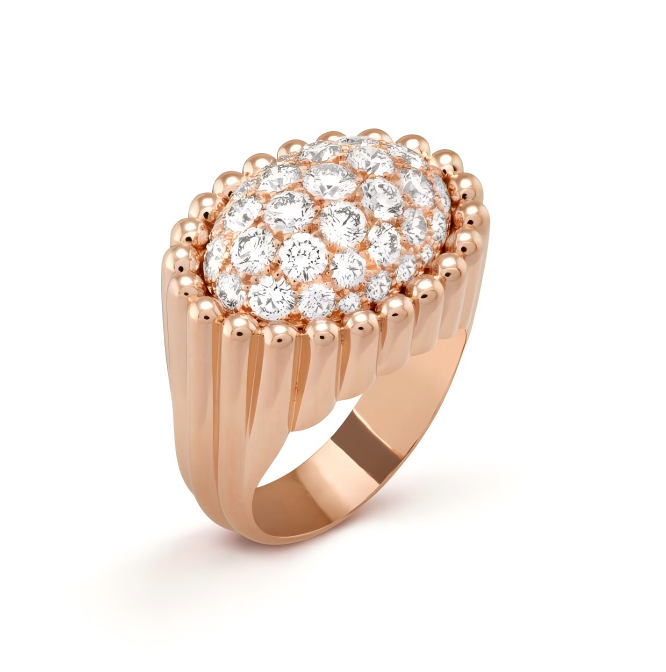 Perl茅e diamonds pav茅 ring